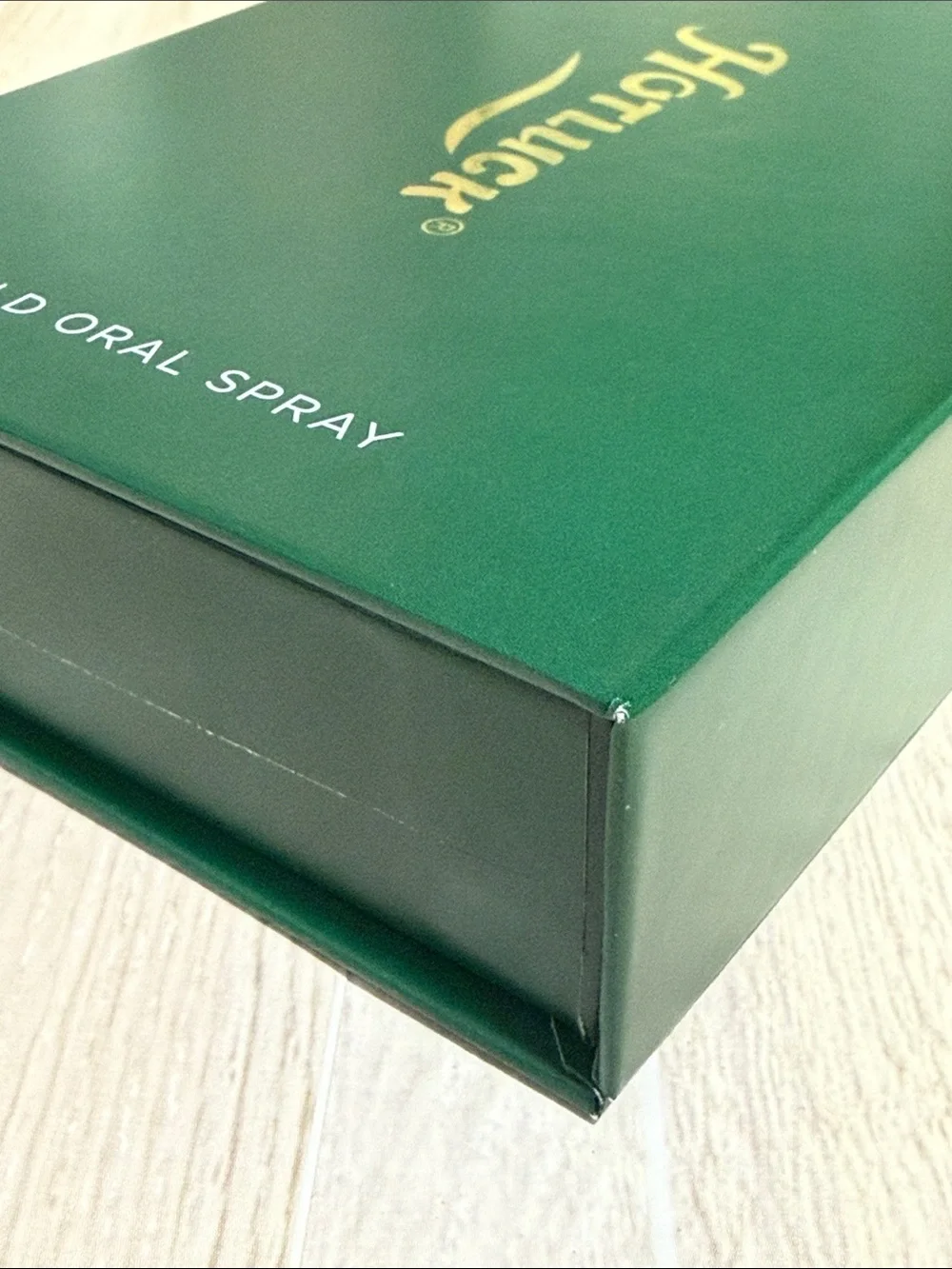 Gold Oral Spray – Green Refreshing Oral Care